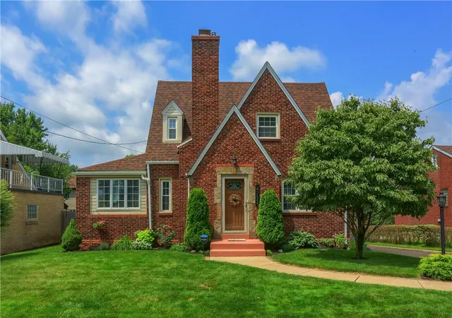 Photo 3 of Single family home for sale at 4732 Greensprings Ave, West Mifflin, PA 15122 | MLS# 1765193 | Listing updated on 2026-10-07