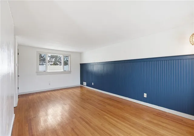 Photo 4 of Single family home for sale at 618 Arbor Ln, Pittsburgh, PA 15236 | MLS# 1765246 | Listing updated on 2026-07-24