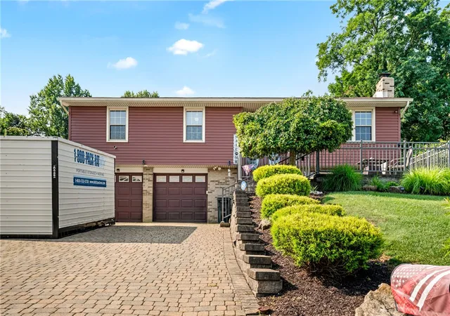 Photo 1 of Single family home for sale at 107 Tory Rd, Moon/crescent Twp, PA 15108 | MLS# 1765022 | Listing updated on 2026-10-07