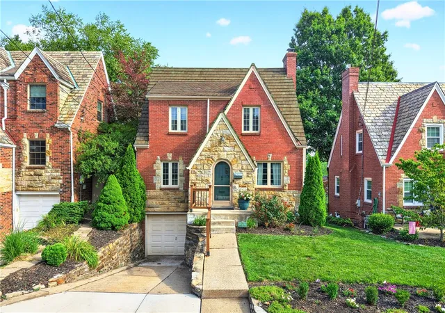 1st image of 624 Mccully St, Mt Lebanon, PA 15243 | MLS# 1765169