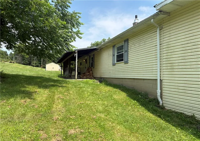 3rd image of 521 Aspen Rd, Fairview Twp, PA 16050 | MLS# 1764661