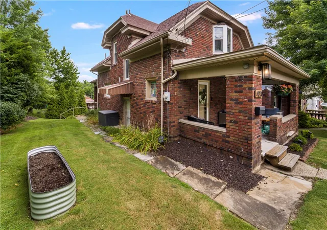 Homes for sale in Brentwood, PA | 4230 Tuxey Ave, Brentwood, PA 15227 | MLS# 1764800