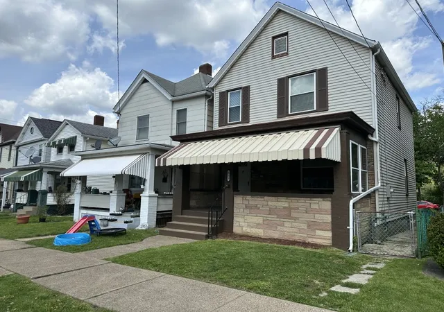 Photo 1 of Single family home for sale at 213 Sherman Ave, Vandergrift, PA 15690 | MLS# 1765284 | Listing updated on 2026-07-16
