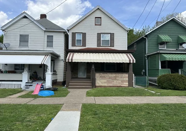 Photo 2 of Single family home for sale at 213 Sherman Ave, Vandergrift, PA 15690 | MLS# 1765284 | Listing updated on 2026-07-16