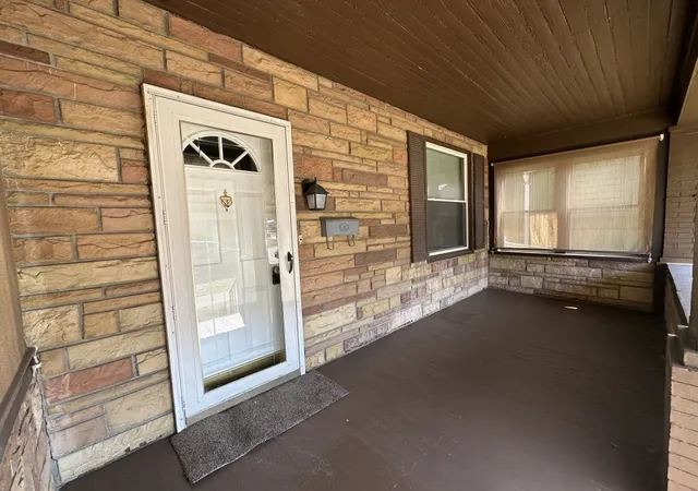 Photo 3 of Single family home for sale at 213 Sherman Ave, Vandergrift, PA 15690 | MLS# 1765284 | Listing updated on 2026-07-16