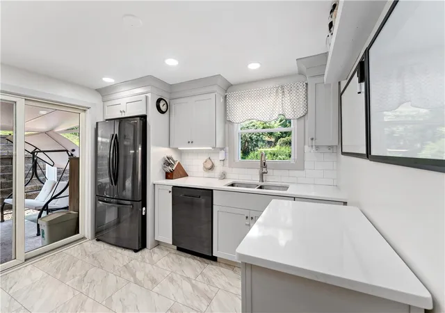 Photo 3 of Single family home for sale at 1137 Merrick Ave, Brookline, PA 15226 | MLS# 1765282 | Listing updated on 2026-08-02