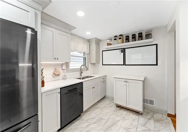 Photo 4 of Single family home for sale at 1137 Merrick Ave, Brookline, PA 15226 | MLS# 1765282 | Listing updated on 2026-08-02