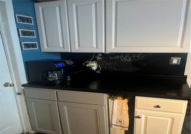 Photo 3 of Single family home for sale at 402 Meek St, Sharon, PA 16146 | MLS# 1765247 | Listing updated on 2026-08-05