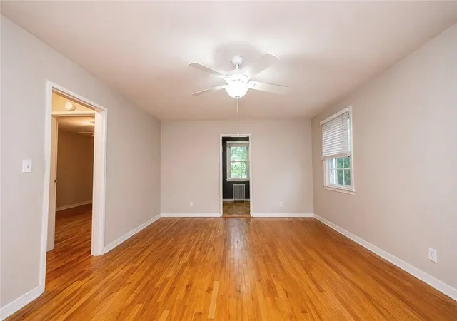 2nd image of 844 Thorn St, Sewickley, PA 15143
