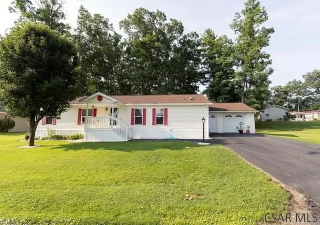 1st image of 313 South Dr, Somerset Boro, PA 15501 | MLS# 1765327