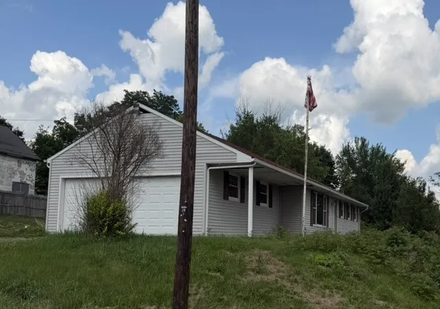 1st image of 10 Main St, Smith, PA 15004 | MLS# 1765329