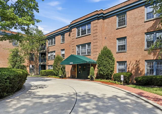 3rd image of 5825 5Th Ave Ave #310, Shadyside, PA 15232 | MLS# 1765344