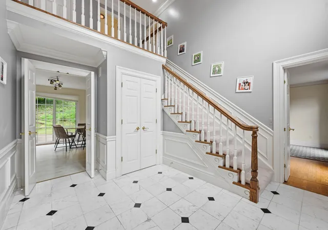 2nd image of 208 Virginia Manor Dr, O'hara, PA 15215 | MLS# 1765345