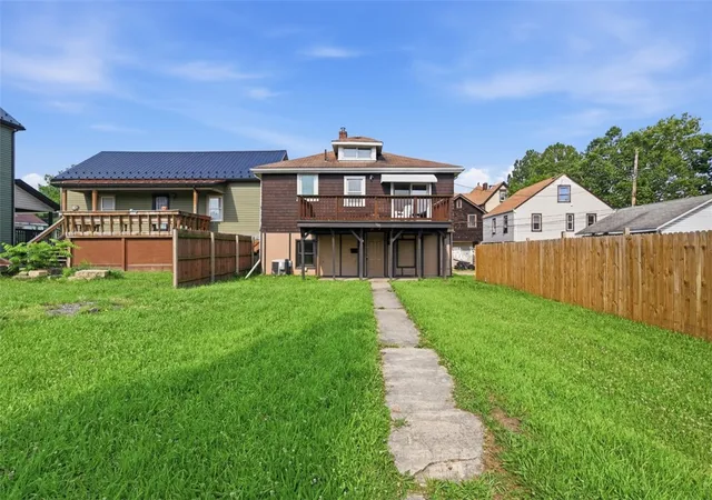 Homes for sale in New Kensington, PA | 509 6th Ave, New Kensington, PA 15068 | MLS# 1765230