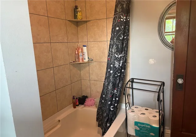 34th image of 108 W Lincoln Ave, New Castle, PA 16101 | MLS# 1765374