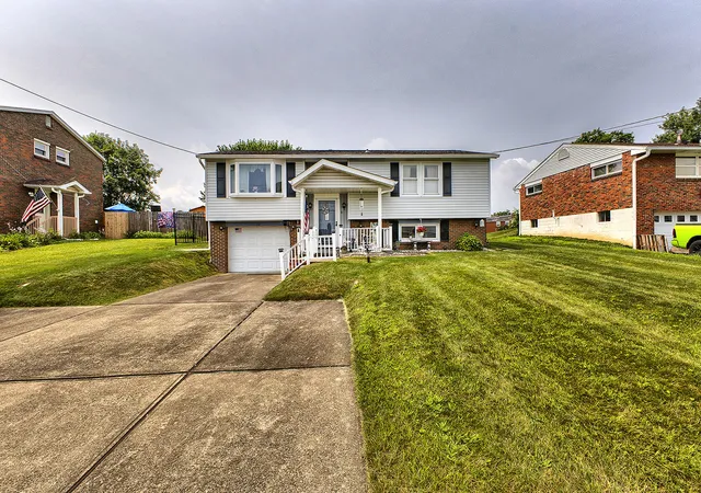 1st image of 12 Shawnee Dr, Hempfield Twp, PA 15601 | MLS# 1765393