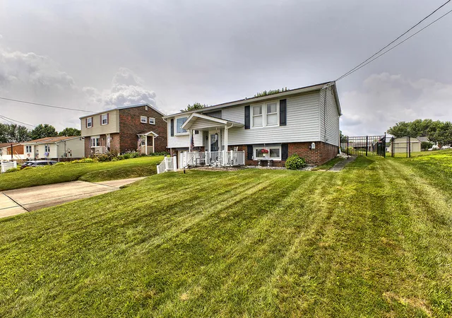 29th image of 12 Shawnee Dr, Hempfield Twp, PA 15601 | MLS# 1765393