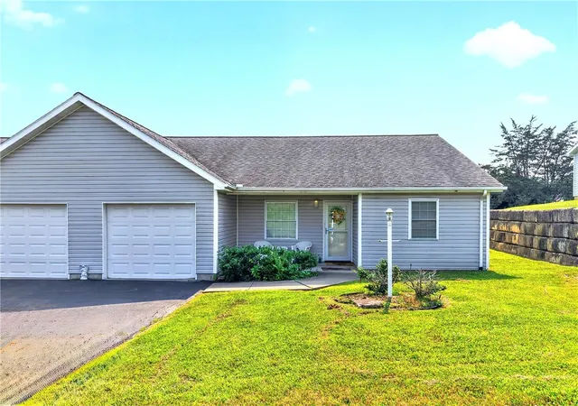 Homes for sale in Smithfield, PA | 8 Amy Lyne Dr, Smithfield, PA 15478 | MLS# 1765396