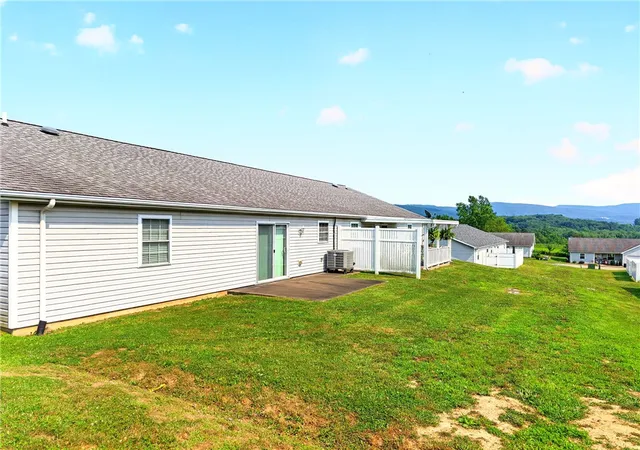 Homes for sale in Smithfield, PA | 8 Amy Lyne Dr, Smithfield, PA 15478 | MLS# 1765396