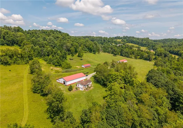 1st image of 185 Dutch Glory Road, West Bethlehem, PA 15311 | MLS# 1765398