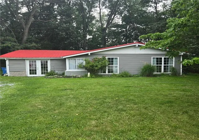Homes for sale in North Huntingdon, PA | 583 Cedardale, North Huntingdon, PA 15642 | MLS# 1765416