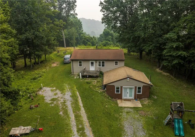 Photo 1 of Single family home for sale at 905 Branchton Rd, Cherry Twp, PA 16020 | MLS# 1765300 | Listing updated on 2026-09-17