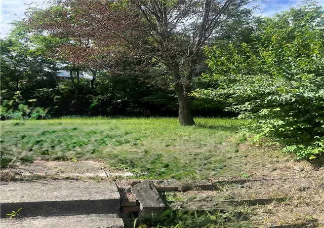2nd image of 970 Manto Way, Allentown, PA 15210 | MLS# 1765436