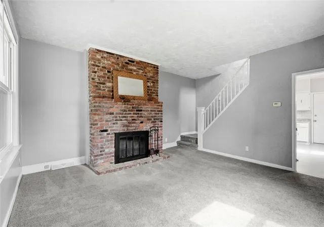 Photo 4 of Single family home for sale at 636 1/2 5th Ave, Coraopolis, PA 15108 | MLS# 1765313 | Listing updated on 2026-07-22