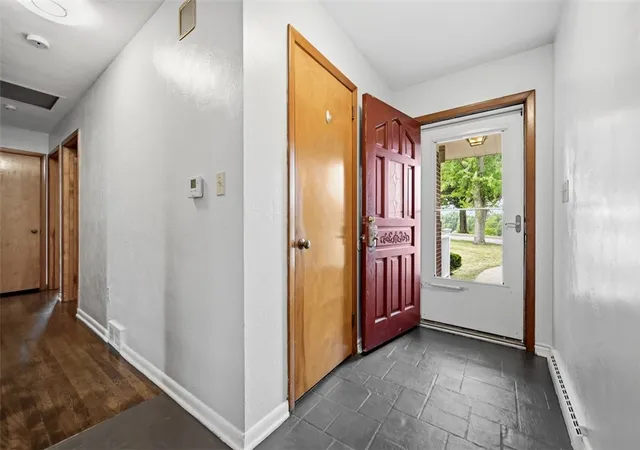 5th image of 514 Fort Couch Rd, Upper St Clair, PA 15241 | MLS# 1765350