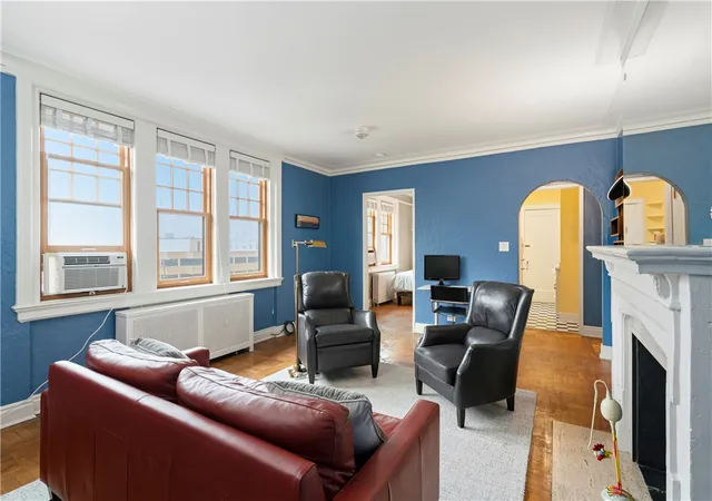 Homes for sale in Oakland, PA | 166 N Dithridge St #5B, Oakland, PA 15213 | MLS# 1764840