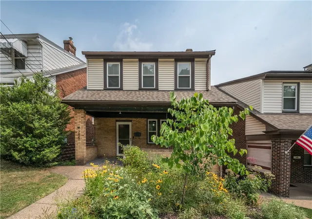 2nd image of 105 E Garden Rd, Brentwood, PA 15227 | MLS# 1765490