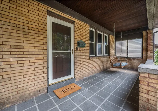 Homes for sale in Brentwood, PA | 105 E Garden Rd, Brentwood, PA 15227 | MLS# 1765490