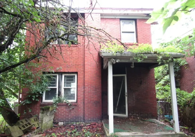 Photo 3 of Single family home for sale at 644 Paulson Ave, Pittsburgh, PA 15206 | MLS# 1764784 | Listing updated on 2026-07-18