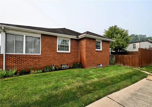 30th image of 210 4th Ave, Monongahela, PA 15063 | MLS# 1765504