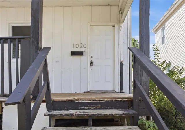 Photo 3 of Single family home for sale at 1020 Sutherland St, Pittsburgh, PA 15204 | MLS# 1765472 | Listing updated on 2026-07-18