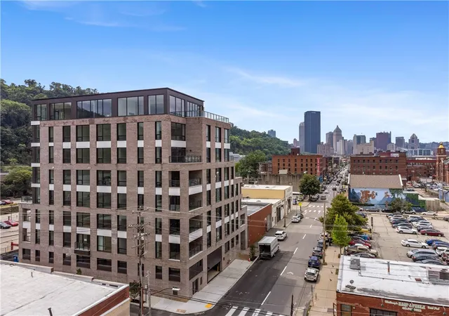 2nd image of 2330 Penn Ave, Pittsburgh, PA 15222