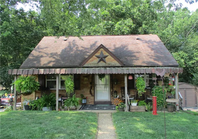 1st image of 180 Forest Dr, North Huntingdon, PA 15642 | MLS# 1765408