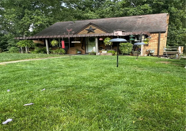 33rd image of 180 Forest Dr, North Huntingdon, PA 15642 | MLS# 1765408