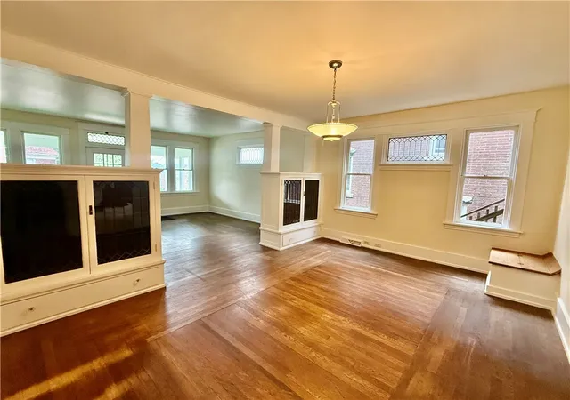 5th image of 450 E Pearl St, City Of But Ne, PA 16001 | MLS# 1765528