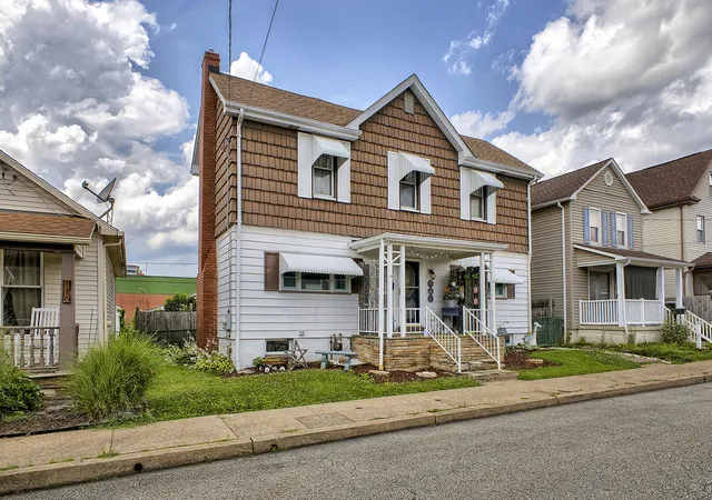 Homes for sale in Latrobe, PA | 120 Washington Street, Latrobe, PA 15650 | MLS# 1765549