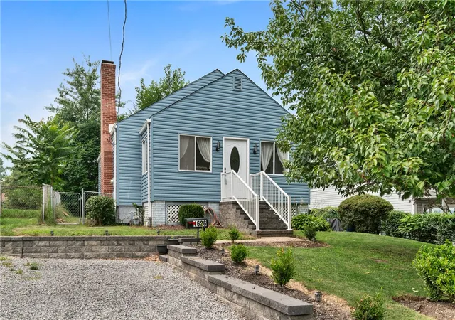 2nd image of 1626 Fiat St, Brookline, PA 15210 | MLS# 1765388