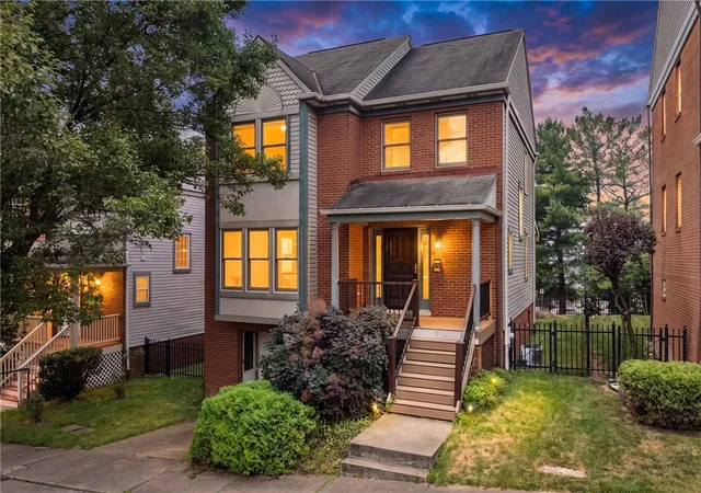 Homes for sale in Hill District, PA | 519 Arthur St, Hill District, PA 15219 | MLS# 1765552