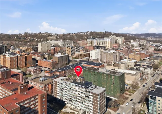 Homes for sale in Oakland, PA | 552 N Neville Street #C, Oakland, PA 15213 | MLS# 1765570