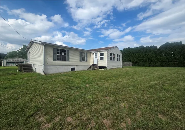 2nd image of 1242 Clark St, White Oak, PA 15131 | MLS# 1765385
