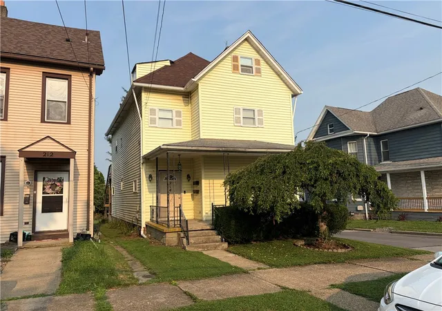 1st image of 214 1st St, City Of But Ne, PA 16001 | MLS# 1765576