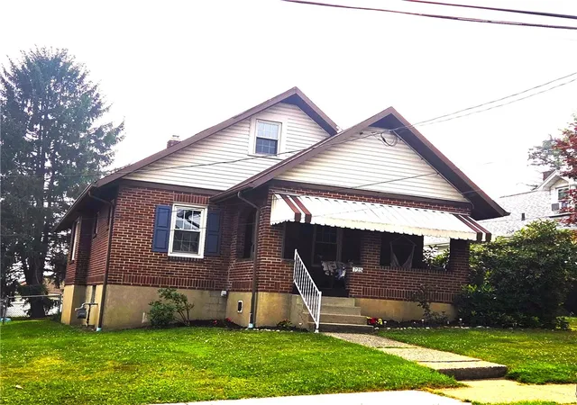1st image of 725 Donnan Ave, Washington, PA 15301 | MLS# 1765603