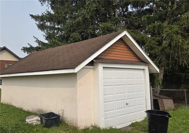 3rd image of 725 Donnan Ave, Washington, PA 15301 | MLS# 1765603