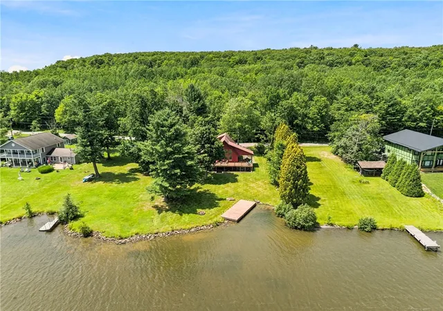 3rd image of 900 Lake Shore Road, Friedens, PA 15541 | MLS# 1765091