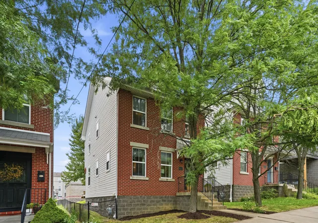 Homes for sale in Hill District, PA | 1827 Webster Ave, Hill District, PA 15219 | MLS# 1765636