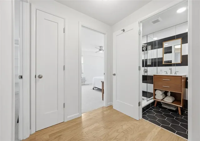 Homes for sale in Oakland, PA | 4625 5Th Ave #200, Oakland, PA 15213 | MLS# 1765302